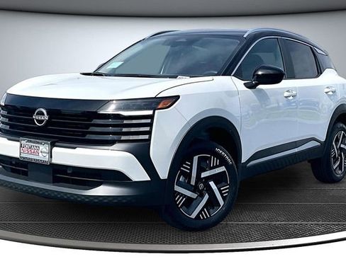 New 2026 Nissan Kicks SV FWD image 2