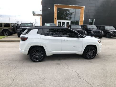 Used 2022 Jeep Compass High Altitude AWD/4WD image 7