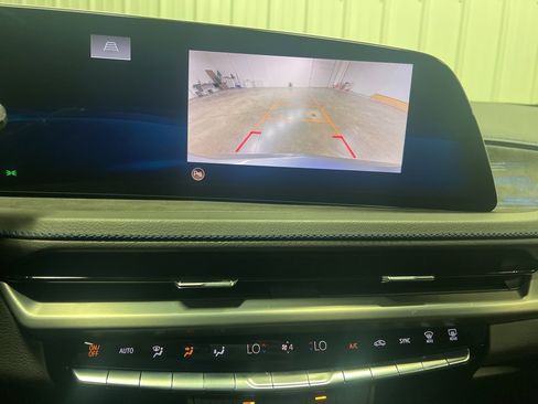 Used 2024 Cadillac XT4 Sport image 18