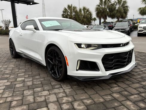 Used 2017 Chevrolet Camaro ZL1 image 5