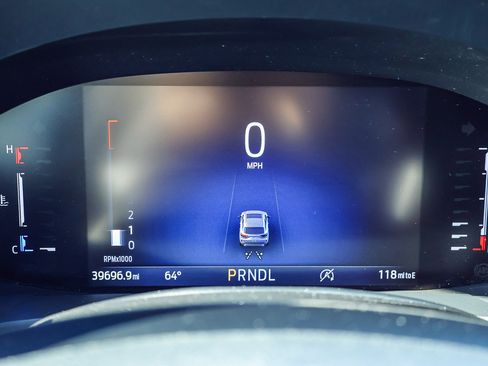 Used 2023 Ford Escape ST-Line image 11