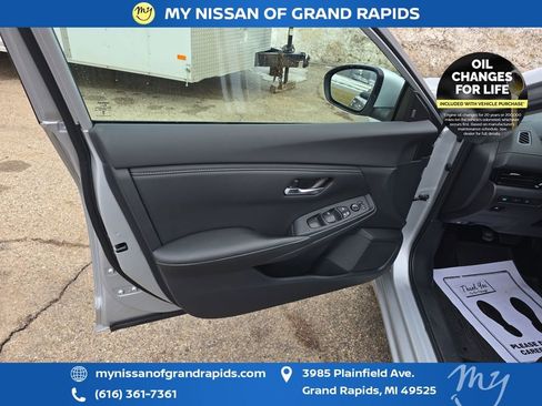 Used 2022 Nissan Sentra SV w/ Trunk Package image 20
