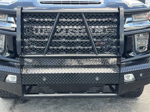 Used 2020 Chevrolet Silverado 3500 LTZ w/ LTZ Plus Package AWD/4WD image 10