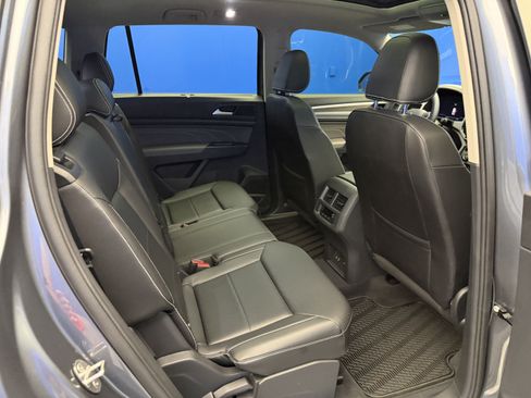 Used 2023 Volkswagen Atlas SEL AWD/4WD image 26
