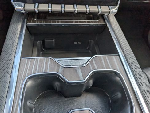 Certified 2025 GMC Sierra EV Denali AWD/4WD image 25