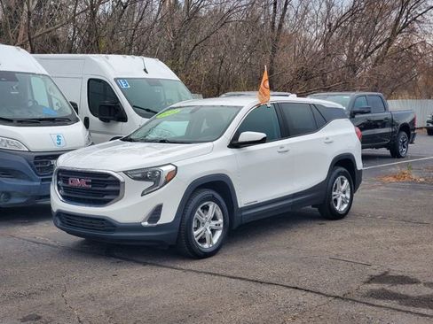 Used 2019 GMC Terrain SLE image 1