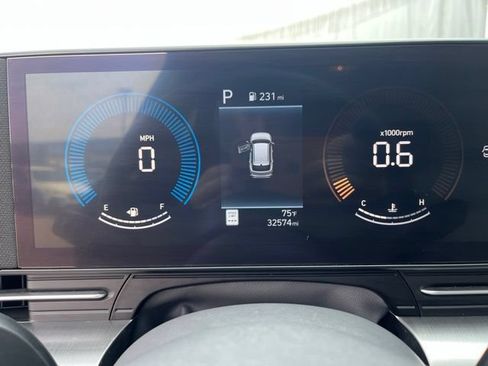 Used 2025 Hyundai Kona SEL AWD/4WD image 20