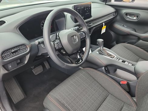 Certified 2026 Honda HR-V Sport image 19