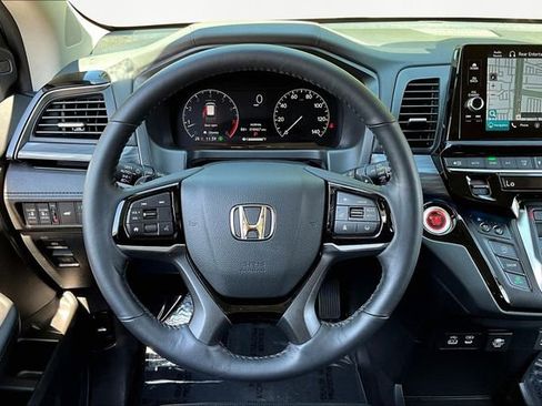 Used 2025 Honda Odyssey Elite image 10