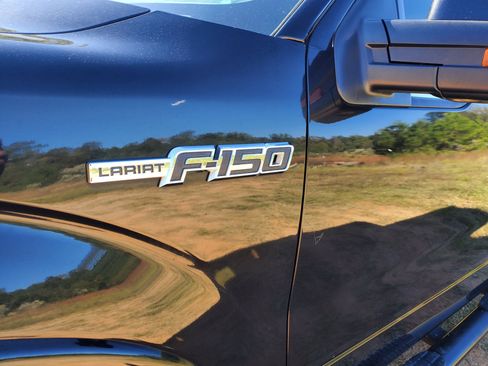 Used 2014 Ford F150 Lariat w/ Equipment Group 501A Mid image 17