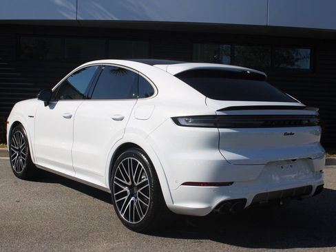 New 2026 Porsche Cayenne Turbo image 3