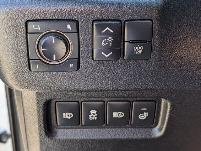 Used 2023 Lexus GX 460 Premium w/ Premium Package AWD/4WD image 22