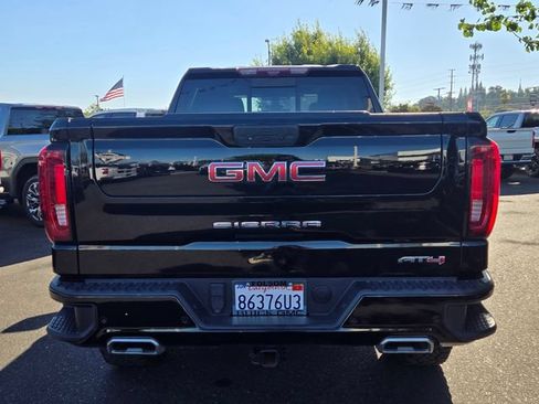 Used 2021 GMC Sierra 1500 AT4 w/ AT4 Value Package AWD/4WD image 5