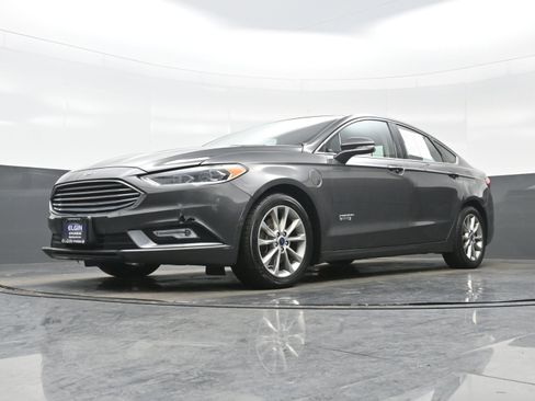 Used 2017 Ford Fusion Energi SE image 27