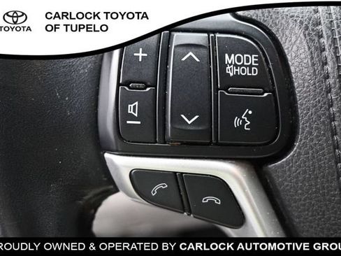 Used 2018 Toyota Highlander Limited FWD image 25
