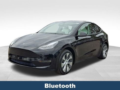 Used 2021 Tesla Model Y Long Range image 4