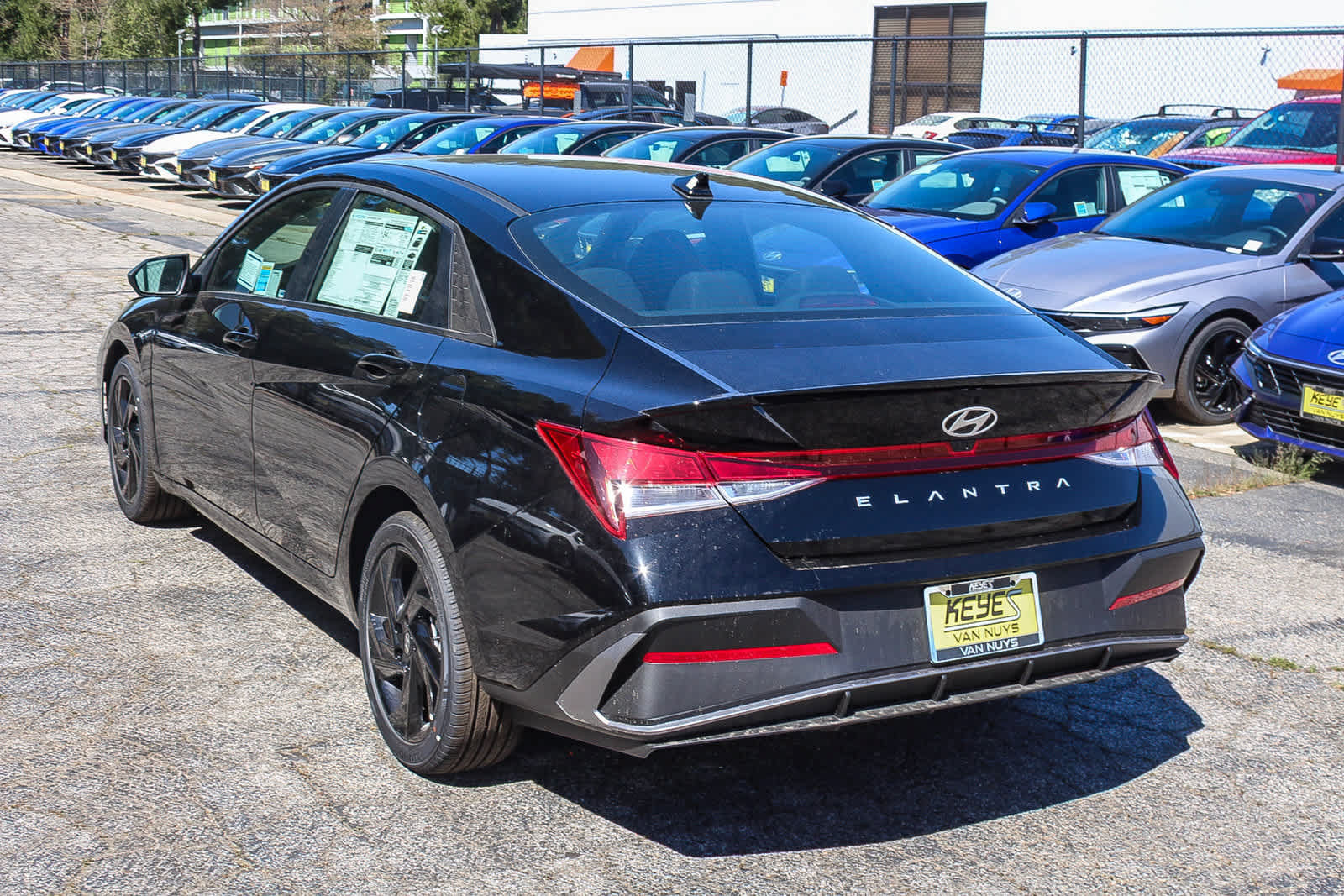 Used 2026 Hyundai Elantra Sport FWD image 7