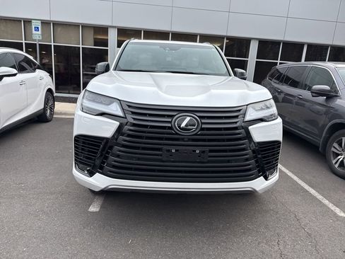 Used 2024 Lexus LX 600 4WD w/ Appearance Package image 2