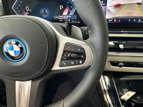 New 2026 BMW X5 xDrive50e w/ Executive Package AWD/4WD image 21