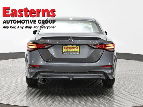 Used 2021 Nissan Sentra SR image 6