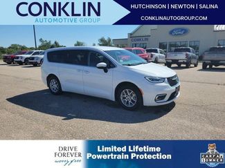 Used 2023 Chrysler Pacifica Touring-L FWD 360° Tour