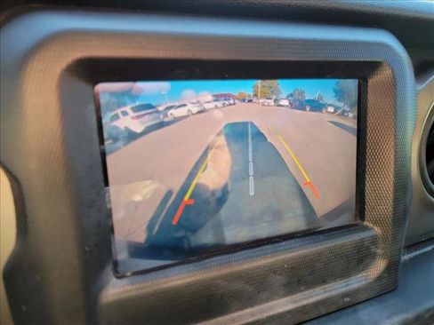 Used 2018 Jeep Wrangler Unlimited Sport S image 20