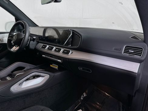 New 2025 Mercedes-Benz GLE 53 AMG 4MATIC image 30