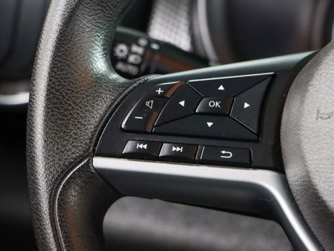 Used 2021 Nissan Kicks SV image 13