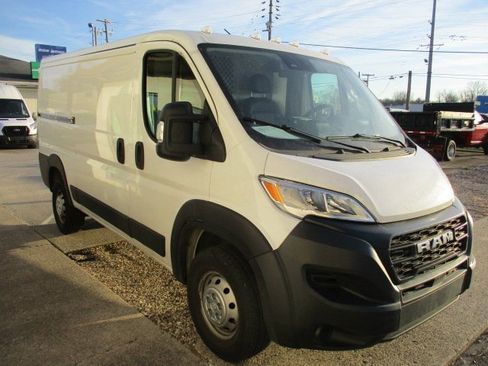 Used 2023 RAM ProMaster 2500 image 3