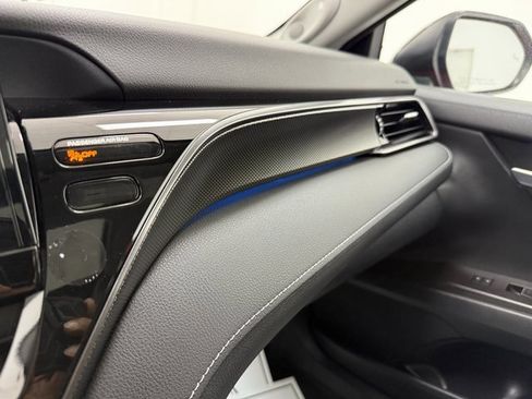 Used 2023 Toyota Camry XSE image 24