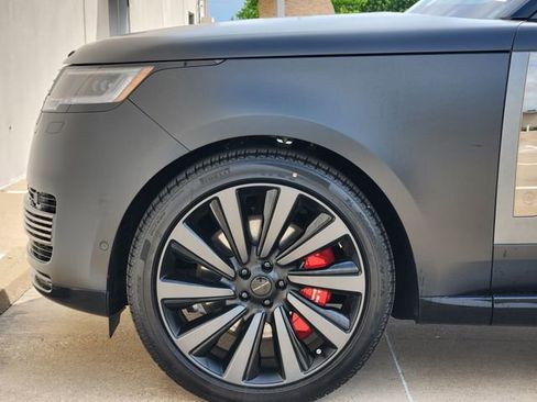 New 2026 Land Rover Range Rover SV image 6