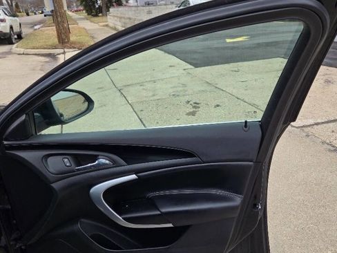 Used 2017 Buick Regal GS w/ Driver Confidence Package #2 image 35