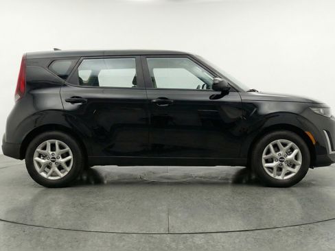 Used 2025 Kia Soul LX w/ LX Technology Package image 11