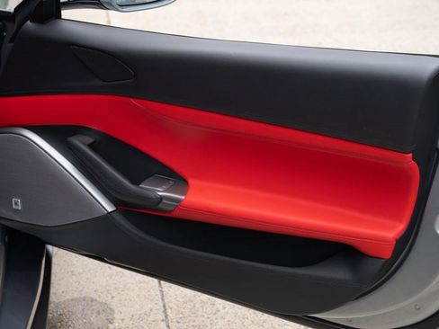 Used 2022 Ferrari Portofino M RWD image 58