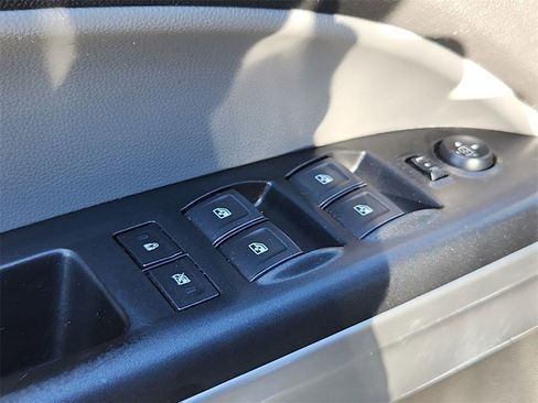 Used 2019 Chevrolet Colorado LT image 21