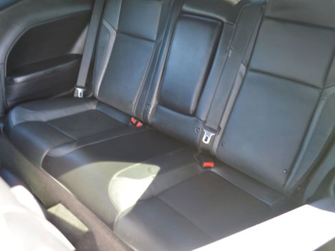 Used 2015 Dodge Challenger R/T Plus image 16