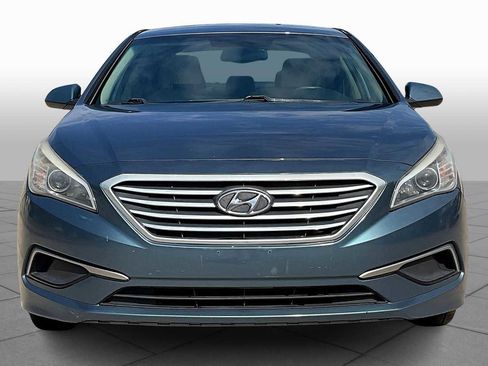 Used 2016 Hyundai Sonata SE image 3