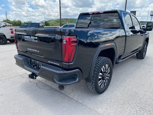 Used 2025 GMC Sierra 2500 Denali Ultimate AWD/4WD image 6