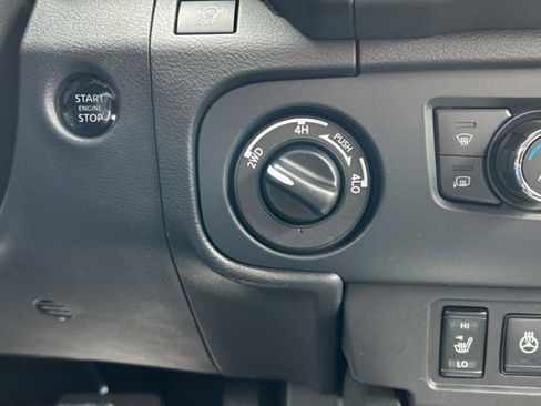 New 2026 Nissan Frontier SV AWD/4WD image 41