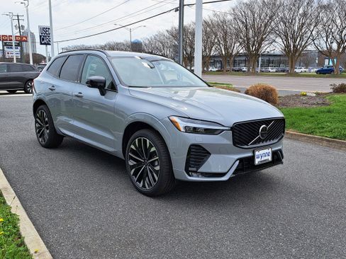 New 2026 Volvo XC60 B5 Ultra w/ Protection Package Premier image 2