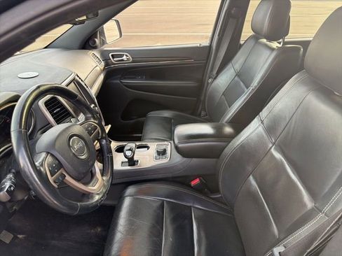 Used 2015 Jeep Grand Cherokee Limited w/ Luxury Group II image 9