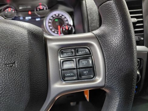 Used 2022 RAM 1500 Classic SLT w/ Electronics Group AWD/4WD image 31
