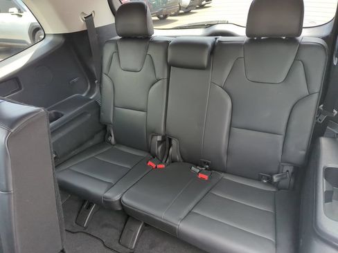 Used 2022 Kia Telluride LX FWD image 29