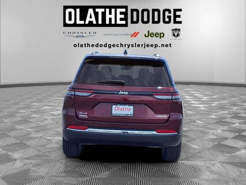 New 2026 Jeep Grand Cherokee Laredo AWD/4WD image 28