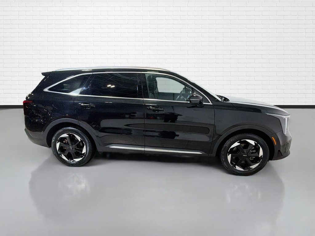 Used 2025 Kia Sorento EX AWD/4WD image 10