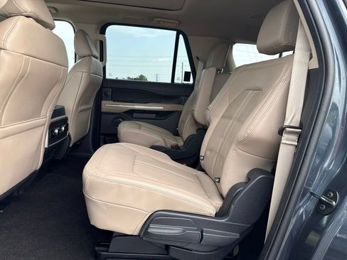 Used 2022 Ford Expedition Max Limited RWD image 9
