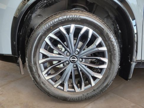 Used 2024 Nissan Rogue Platinum w/ Platinum Premium Package image 32