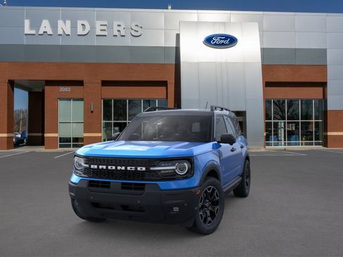 New 2026 Ford Bronco Sport Outer Banks w/ Outer Banks Tech Package+ AWD/4WD image 2