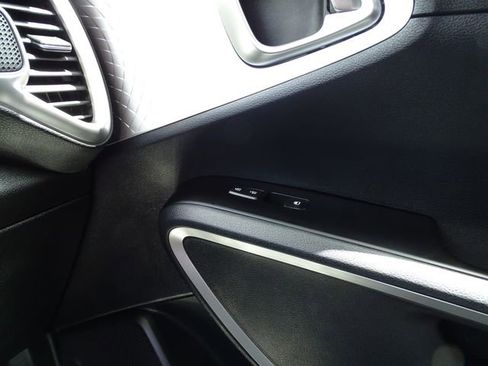 Used 2023 Kia Soul LX w/ LX Technology Package FWD image 10