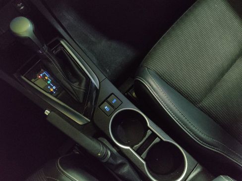 Used 2016 Toyota Corolla S image 26